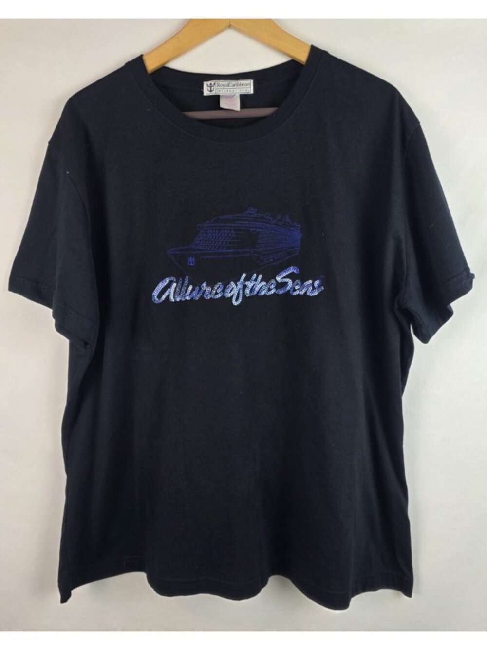 Royal Cardibbean Women's Shirt Size 2XL Black Sequin Allure of the Seas T-Shirt